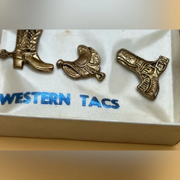 Cowgirl Jewelry featuring Jessica Simpson Silver and Turquoise Bracelet - Picture 5 of 7